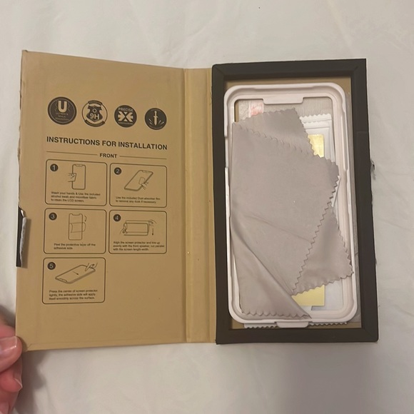 Premium Tempered Glass iPhone XR Screen Protector - Picture 2 of 3